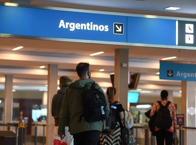 Immigration arrivals signage at Ezeiza International Airport in Buenos Aires